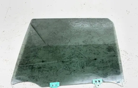 Nissan Juke I F15 Rear door window glass 43R006723