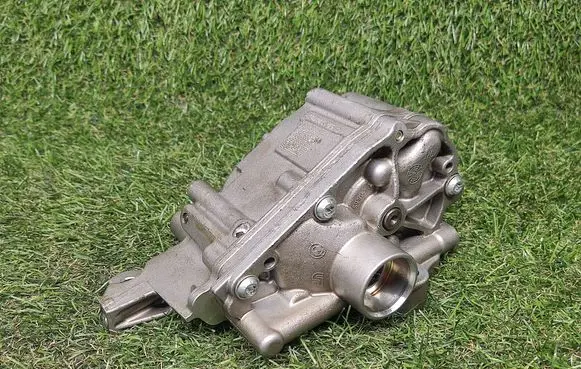 BMW 3 F30 F35 F31 Oil pump 7613549 S910578
