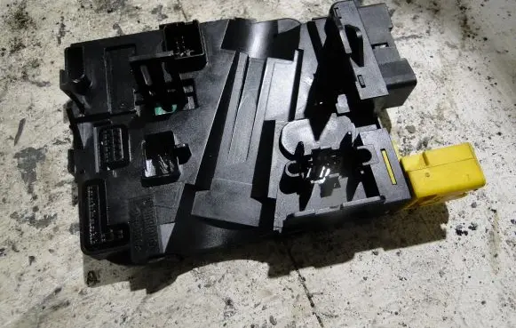 Volkswagen Golf V Steering angle sensor 1K0953549BC 05113515