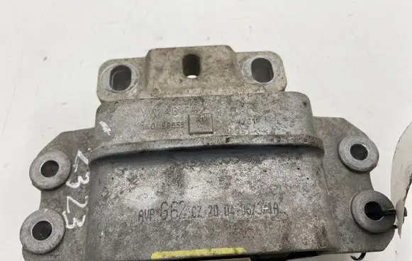 Volkswagen Touran I Engine mount bracket 1K0199555N 1K0199555