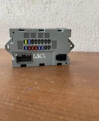 Jaguar XF X260 Fuse module CPLA14Q073AA 73707520
