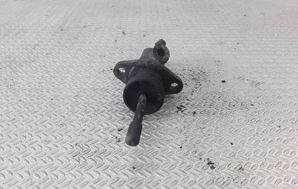 BMW 5 E39 Clutch master cylinder S6642K