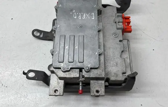 Ford Explorer VI Voltage converter inverter L1M87P425AF H388E212641A0120