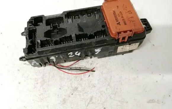 Mitsubishi Space Star Fuse box set mb953355 mr318828
