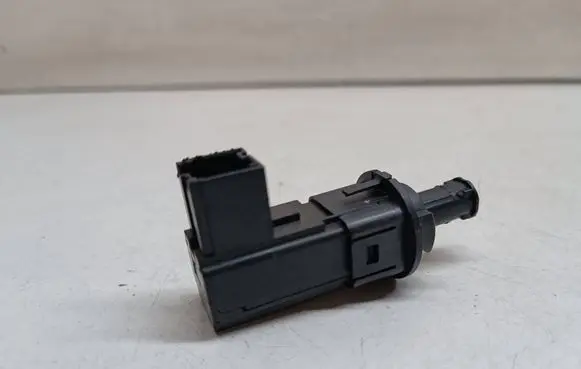 Jeep Grand Cherokee Brake pedal sensor switch 68078700AD