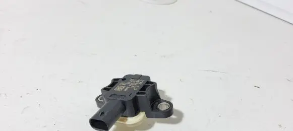 Audi A6 S6 C7 4G Airbag deployment crash/impact sensor 4H0955557