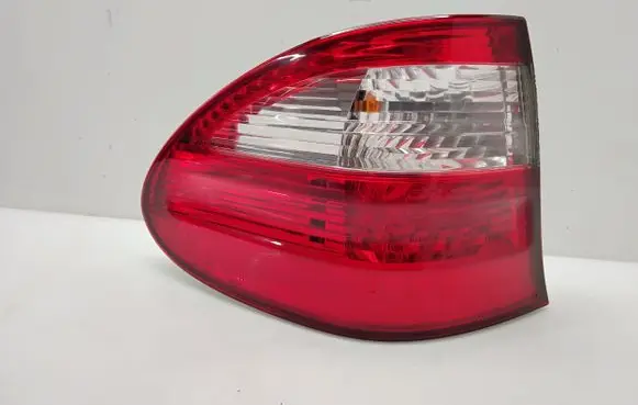 Mercedes-Benz E W211 Rear/tail lights A2118200711 A21182015 379169