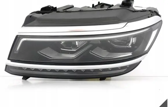 Volkswagen Tiguan Headlight/headlamp 5NB941081A