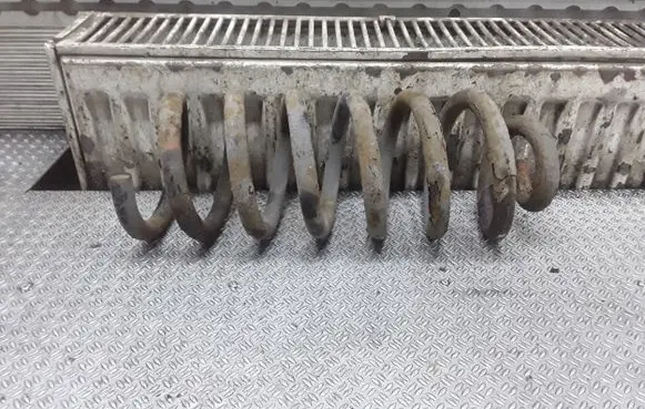 Audi A8 S8 D2 4D Rear coil spring