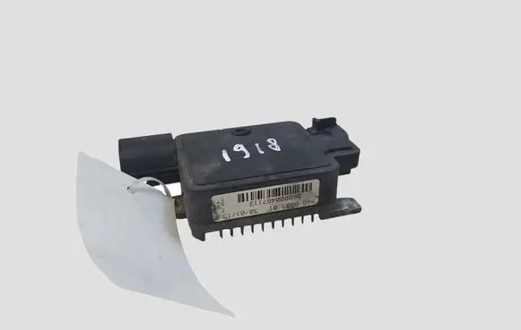 Volvo V40 Cross country Coolant fan relay 940009301 560000487113