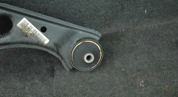 Opel Corsa D Front lower control arm/wishbone