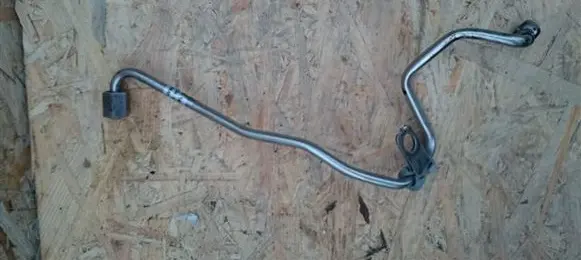 Volkswagen Scirocco Turbo turbocharger oiling pipe/hose 04L145771H