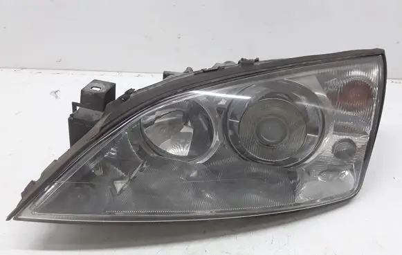 Ford Mondeo Mk III Headlight/headlamp 1S7113006CL