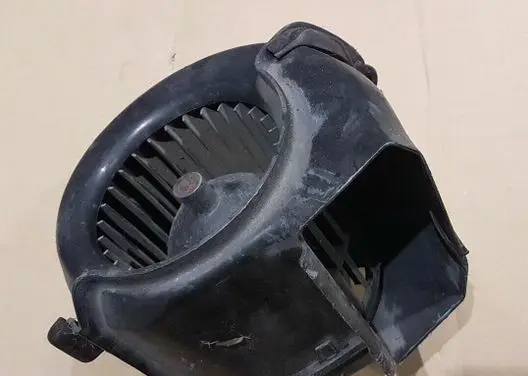 Volkswagen Scirocco Heater fan/blower 321819021A 251819015