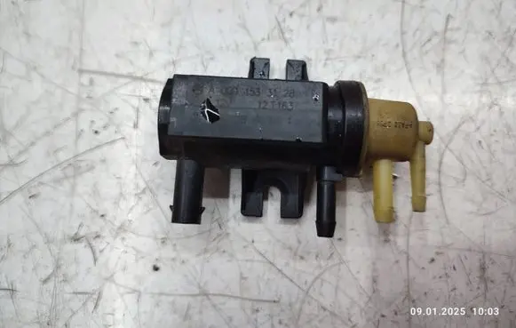 Mercedes-Benz CLS C218 X218 Turbo solenoid valve A0091533128