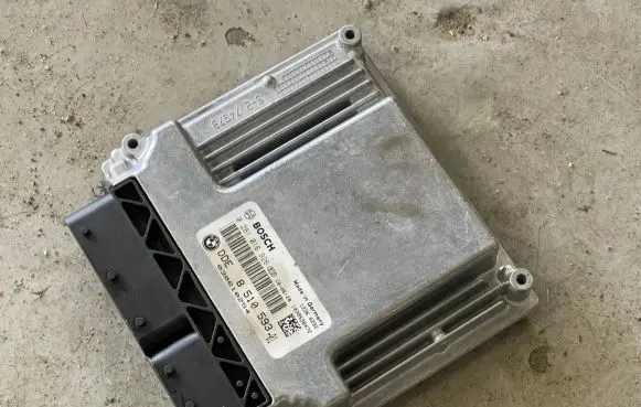 BMW 1 E82 E88 Engine control unit/module 8510593 0281016926 030610254