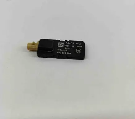 Audi E-tron GT Aerial GPS antenna 4N0035500