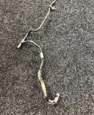 Volkswagen Golf VII Engine coolant pipe/hose 05E121064
