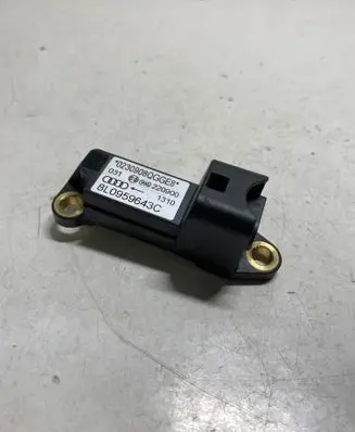 Audi A3 S3 8L Airbag deployment crash/impact sensor 8L0959643C 0230908QGGE8 220900