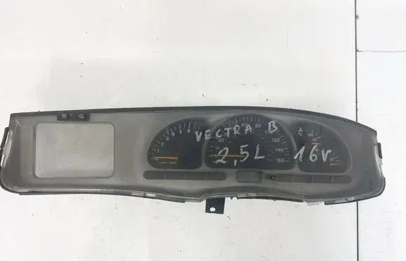 Opel Vectra B Speedometer (instrument cluster) 09138166sd