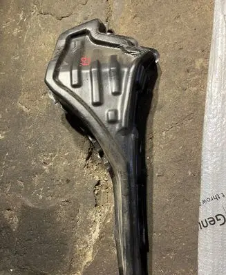 BMW 2 F45 Fender foam support/seal 7394035