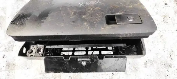 Volkswagen PASSAT B6 Glove box 3C1857114E 3003847000