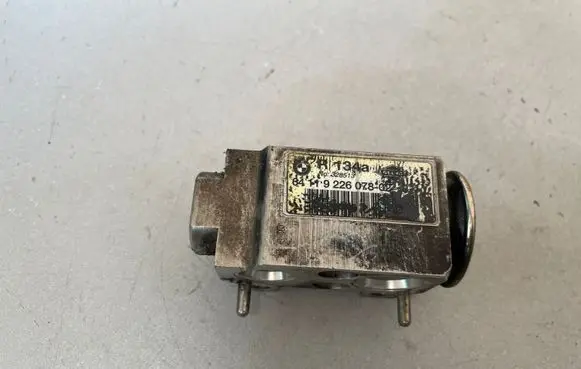 BMW X3 F25 Air conditioning (A/C) expansion valve 9226078