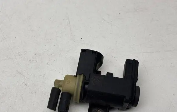 Audi A4 S4 B8 8K Turbo solenoid valve 8K0906627