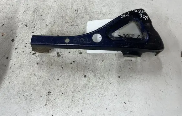 Mazda 6 Fender mounting bracket