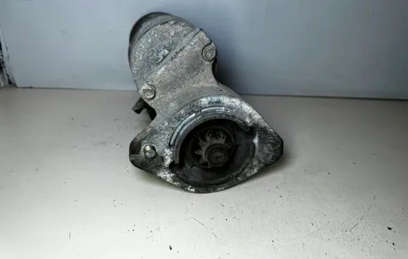 Toyota Avensis Verso Starter motor 2810064430 2280009221