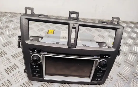 Toyota Verso-S Radio/CD/DVD/GPS head unit 8614052012