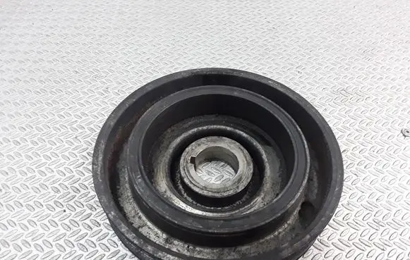 Peugeot 407 Crankshaft pulley