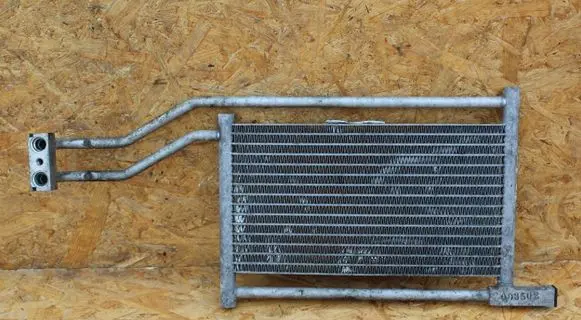 BMW 7 E38 other engine part QQQ24