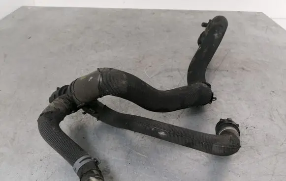 Audi A4 S4 B8 8K Engine coolant pipe/hose 8K0121019L