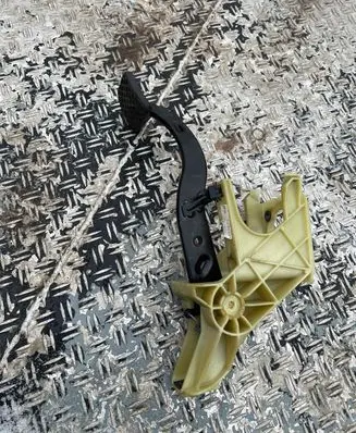 BMW 7 E65 E66 Brake pedal 67538.24
