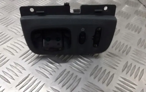Renault Scenic I Light relay 7700416950