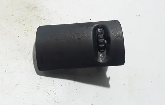 Renault Kangoo II Light switch 8200379685