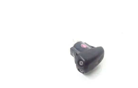 Chrysler PT Cruiser Windshield washer spray nozzle 