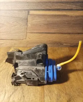 Audi A4 S4 B5 8D Rear door lock