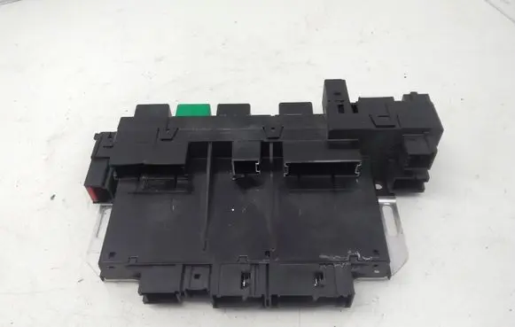 Mercedes-Benz S W220 Fuse module A0265455332