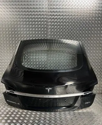 Tesla Model S Tailgate/trunk/boot lid