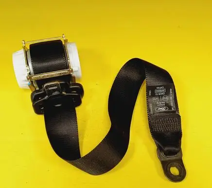 Ford Focus Front seatbelt 4M51A61294AK 33032388G