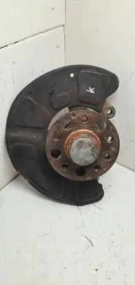 Mercedes-Benz E W212 Front wheel hub A2124201144