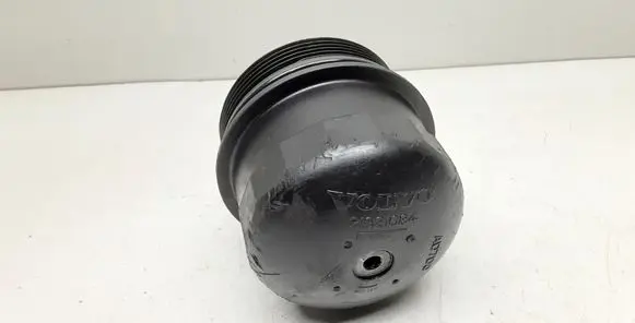 Volvo S60 Oil filter cover 31321084