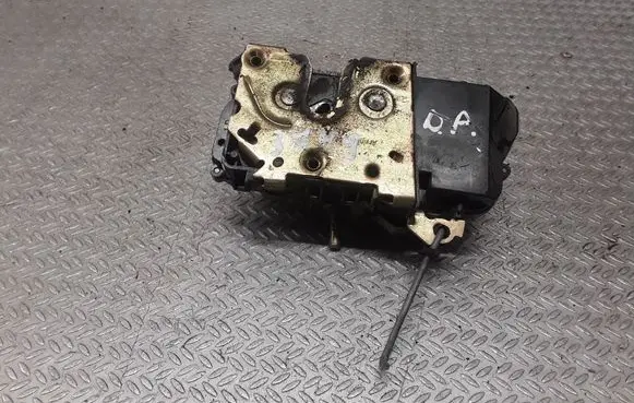 Citroen Xsara Front door lock 