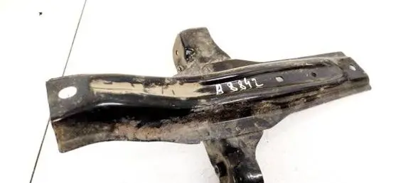 Battery bracket