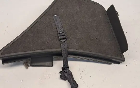 Toyota Prius (XW20) Centre console side trim rear 5841747010