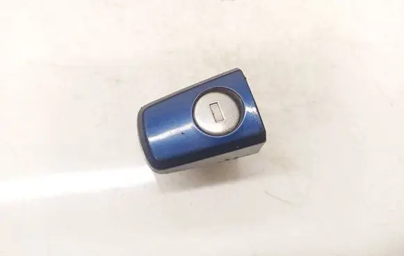 Opel Astra H Front door lock (next to the handle)