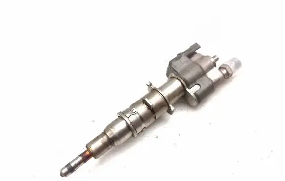BMW 1 E82 E88 Fuel injector 7589048 758904805