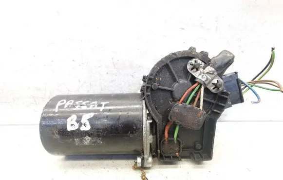 Volkswagen PASSAT B5 Wiper motor 3B2955113
